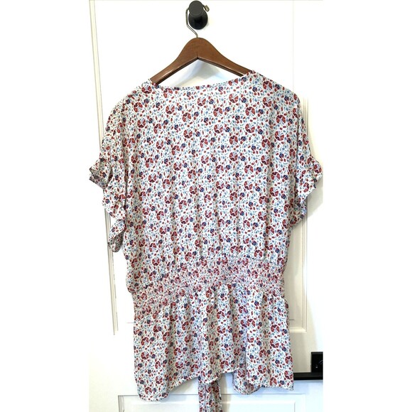 Max Studio Blouse Size 2X Red Blue Floral V Neck Ruffle Peplum Boho Waist Tie - Picture 8 of 16